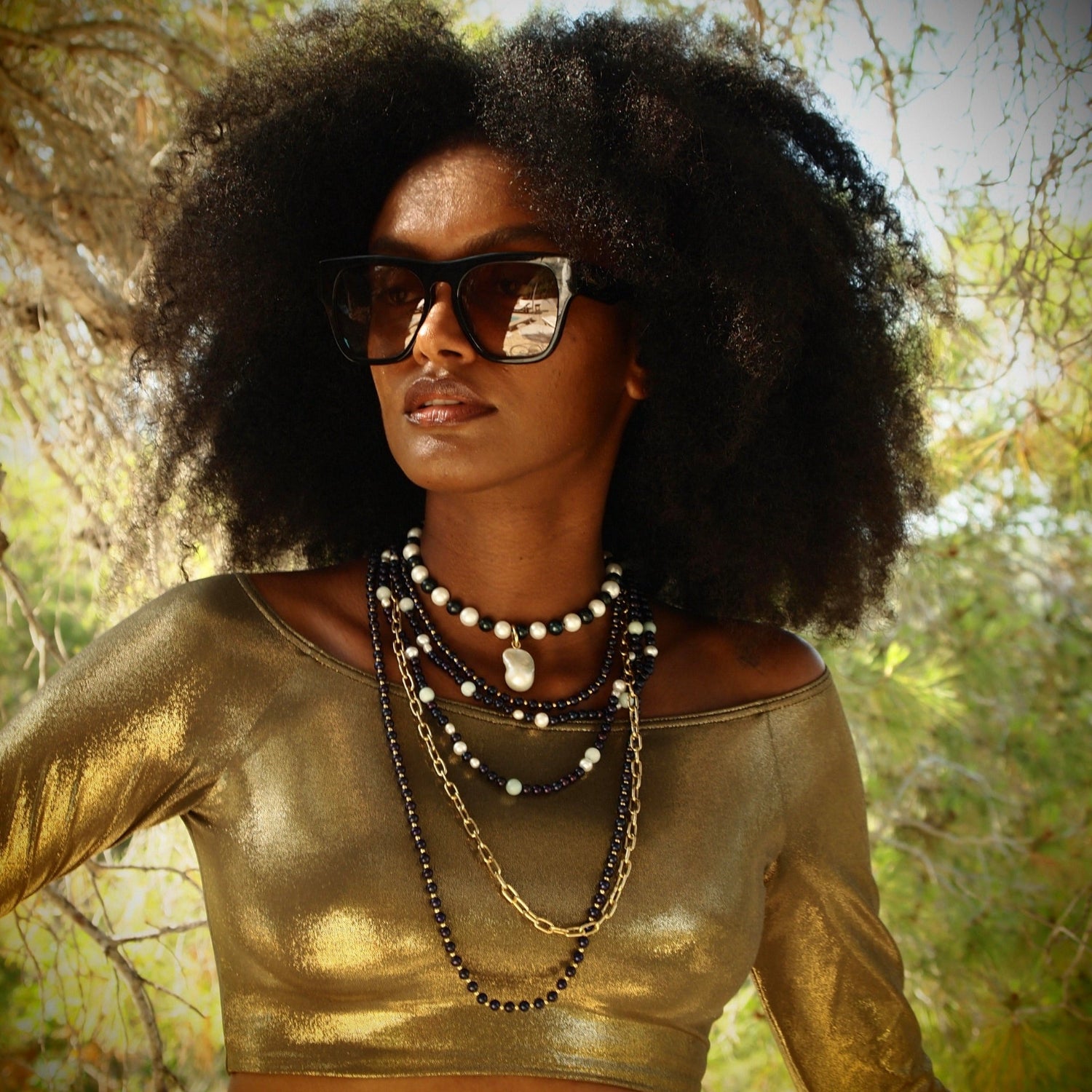 Black Pearl & Gold Bead Necklace